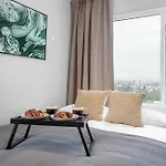 Charming Studio - Stunning Panorama View
